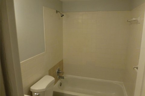 Appartement à louer à New Port Richey, Floride: 2 chambres, 74.69 m2 № 1782937 - photo 12