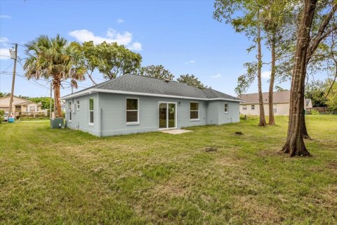 House in Orlando, Florida 3 bedrooms, 135.36 sq.m. № 1911143 - photo 19
