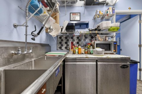 Купить коммерческую недвижимость в Делрей-Бич, Флорида № 2083529 - фото 19