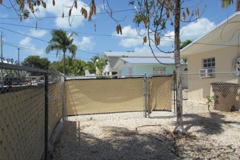 House in Marathon, Florida 2 bedrooms, 72.74 sq.m. № 1670720 - photo 5