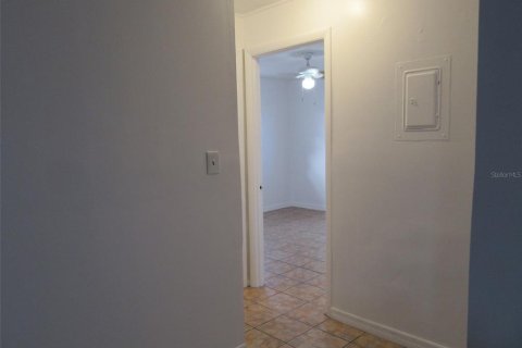 House in Marathon, Florida 2 bedrooms, 72.74 sq.m. № 1670720 - photo 13