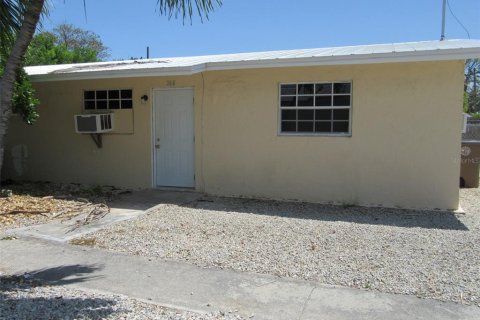 House in Marathon, Florida 2 bedrooms, 72.74 sq.m. № 1670720 - photo 1