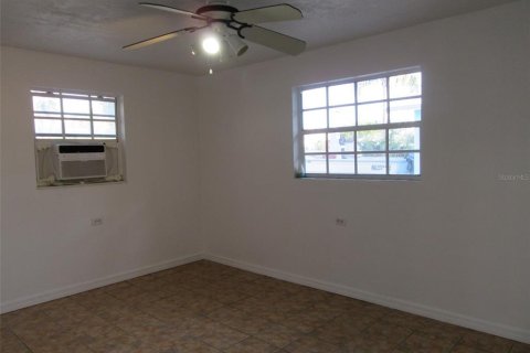 House in Marathon, Florida 2 bedrooms, 72.74 sq.m. № 1670720 - photo 11