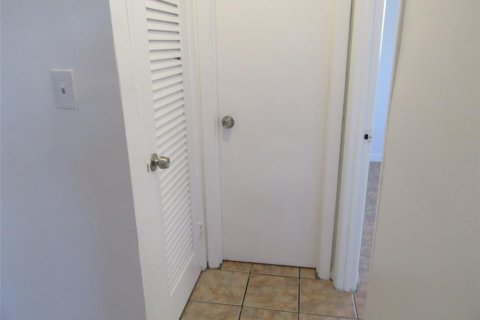 House in Marathon, Florida 2 bedrooms, 72.74 sq.m. № 1670720 - photo 14