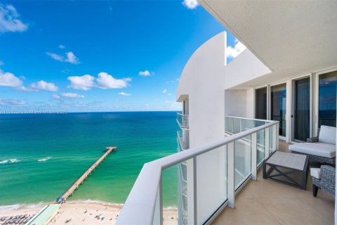 Condo à Sunny Isles Beach, Floride, 2 chambres  № 2037763