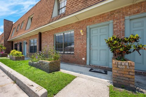 Adosado en venta en Palm Bay, Florida, 2 dormitorios, 105.91 m2 № 1799961 - foto 1
