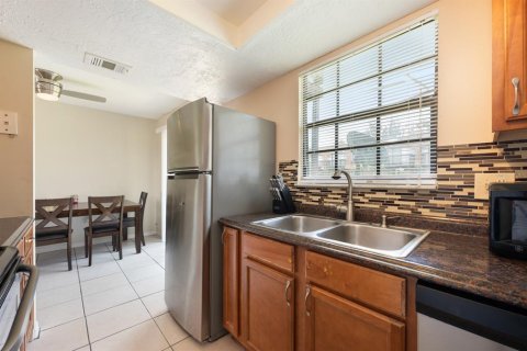 Adosado en venta en Palm Bay, Florida, 2 dormitorios, 105.91 m2 № 1799961 - foto 5