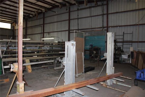 Immobilier commercial à vendre à Saint Petersburg, Floride № 923042 - photo 6