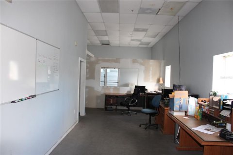 Immobilier commercial à vendre à Saint Petersburg, Floride № 923042 - photo 3
