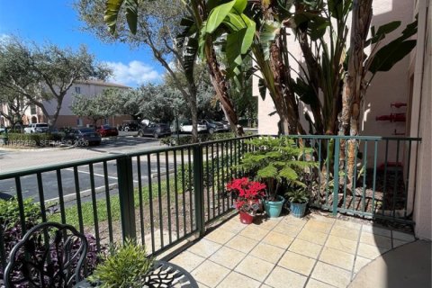 Купить кондоминиум в Форт-Лодердейл, Флорида 2 спальни, 97.92м2, № 2053486 - фото 18