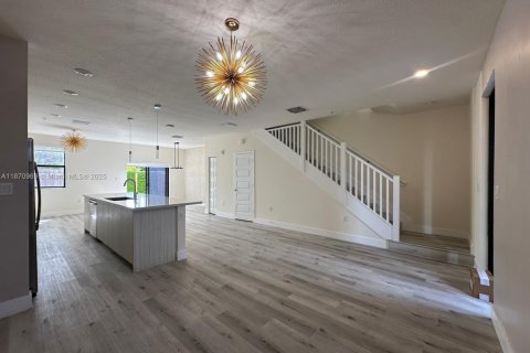 Condo in Doral, Florida, 3 bedrooms  № 1928936 - photo 2