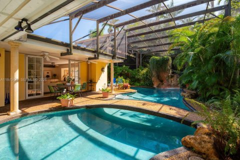 Купить земельный участок в Майами, Флорида № 2042232 - фото 10