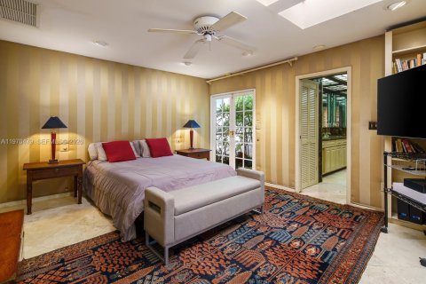 Купить земельный участок в Майами, Флорида № 2042232 - фото 8