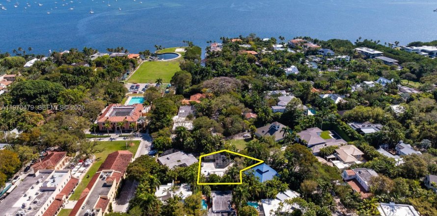 Земельный участок в Майами, Флорида № 2042232