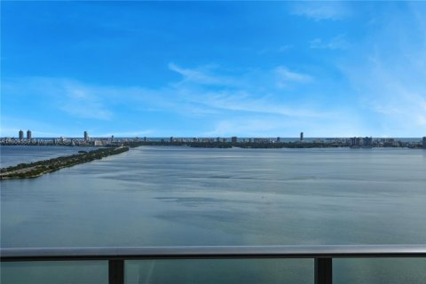 Купить кондоминиум в Майами, Флорида 3 спальни, 141.77м2, № 2018752 - фото 13