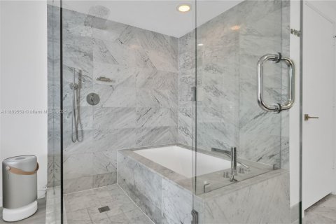 Купить кондоминиум в Майами, Флорида 3 спальни, 141.77м2, № 2018752 - фото 17