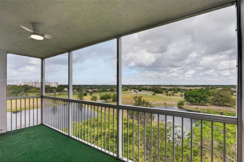 Copropriété à vendre à Pompano Beach, Floride: 3 chambres, 159.42 m2 № 2185994 - photo 3