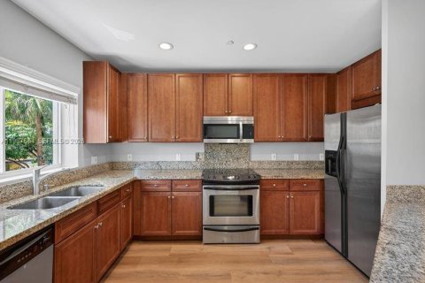 Adosado en venta en Fort Lauderdale, Florida, 3 dormitorios, 169.64 m2 № 2056828 - foto 11