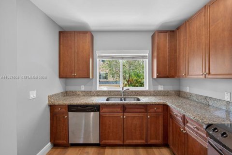 Adosado en venta en Fort Lauderdale, Florida, 3 dormitorios, 169.64 m2 № 2056828 - foto 12