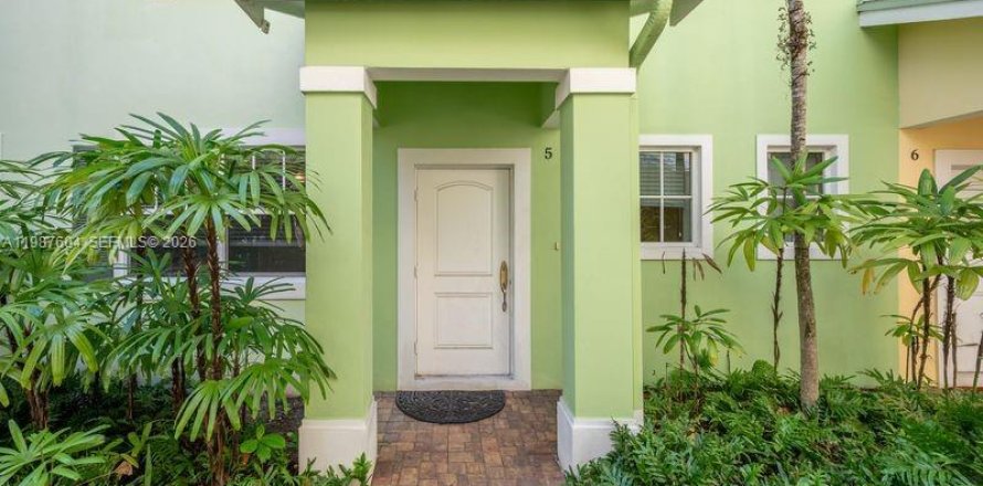 Adosado en Fort Lauderdale, Florida 3 dormitorios, 169.64 m2 № 2056828