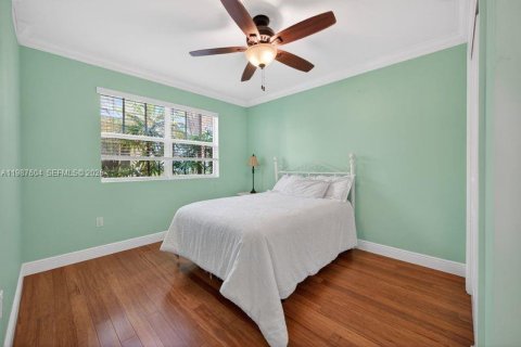 Adosado en venta en Fort Lauderdale, Florida, 3 dormitorios, 169.64 m2 № 2056828 - foto 30