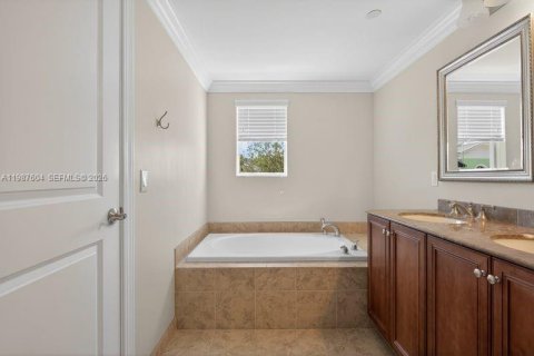 Adosado en venta en Fort Lauderdale, Florida, 3 dormitorios, 169.64 m2 № 2056828 - foto 24