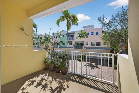 Adosado en venta en Fort Lauderdale, Florida, 3 dormitorios, 169.64 m2 № 2056828 - foto 8