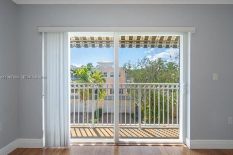 Adosado en venta en Fort Lauderdale, Florida, 3 dormitorios, 169.64 m2 № 2056828 - foto 22