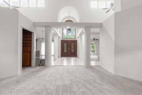 House in Crystal River, Florida 4 bedrooms, 310.85 sq.m. № 1679198 - photo 6