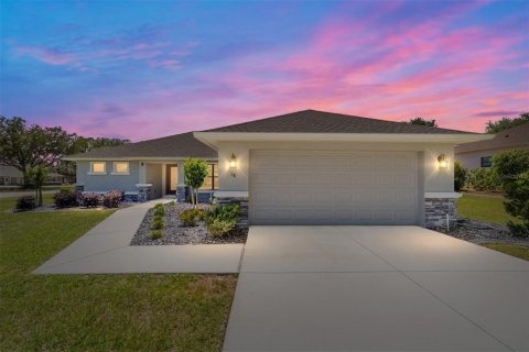 House in Inverness, Florida 3 bedrooms, 160.35 sq.m. № 2099992