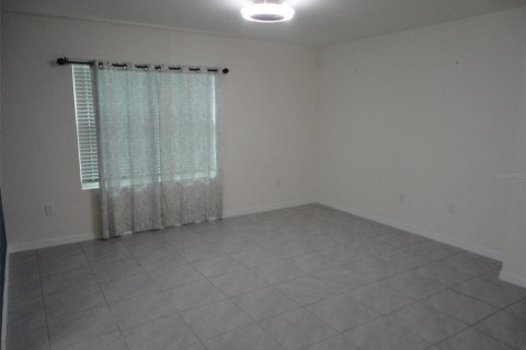 Villa ou maison à louer à Ocala, Floride: 4 chambres, 169.73 m2 № 2097386 - photo 9