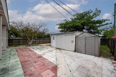 Casa en alquiler en Hollywood, Florida, 1 dormitorio, 58.99 m2 № 2087819 - foto 9