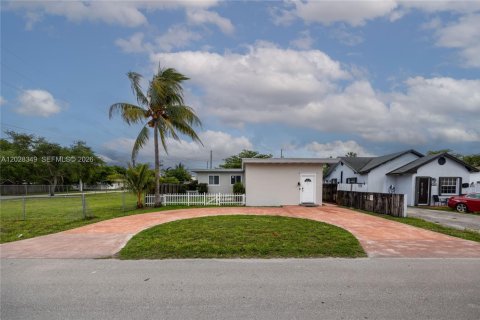 Casa en alquiler en Hollywood, Florida, 1 dormitorio, 58.99 m2 № 2087819 - foto 7