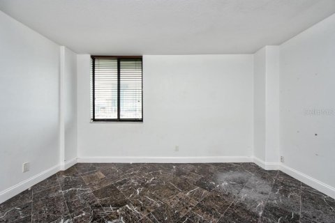 Copropriété à vendre à Tampa, Floride: 2 chambres, 94.39 m2 № 1901944 - photo 18