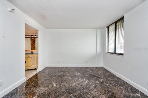 Copropriété à vendre à Tampa, Floride: 2 chambres, 94.39 m2 № 1901944 - photo 19