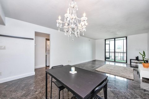 Copropriété à vendre à Tampa, Floride: 2 chambres, 94.39 m2 № 1901944 - photo 10