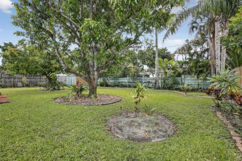 Villa ou maison à louer à Oakland Park, Floride: 2 chambres, 90.12 m2 № 1944984 - photo 23