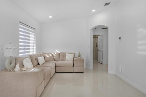 Villa ou maison à vendre à Homestead, Floride: 3 chambres, 134.15 m2 № 1998613 - photo 10