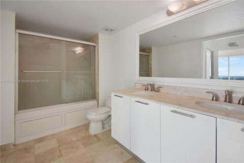 Купить кондоминиум в Майами, Флорида 2 спальни, 106.28м2, № 1455200 - фото 11