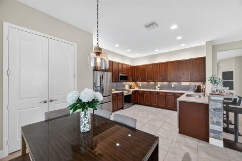 Casa en venta en Wesley Chapel, Florida, 5 dormitorios, 314.1 m2 № 1884447 - foto 18