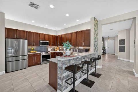 Casa en venta en Wesley Chapel, Florida, 5 dormitorios, 314.1 m2 № 1884447 - foto 17