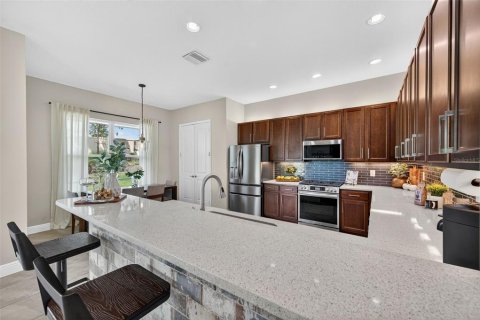 Casa en venta en Wesley Chapel, Florida, 5 dormitorios, 314.1 m2 № 1884447 - foto 16