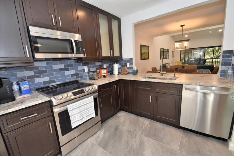 Condo in Sarasota, Florida, 2 bedrooms  № 1754700 - photo 17