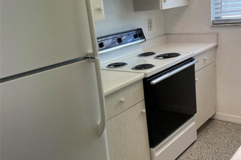 Copropriété à louer à Sarasota, Floride: 2 chambres, 72.65 m2 № 2412598 - photo 13