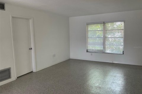 Copropriété à louer à Sarasota, Floride: 2 chambres, 72.65 m2 № 2412598 - photo 8