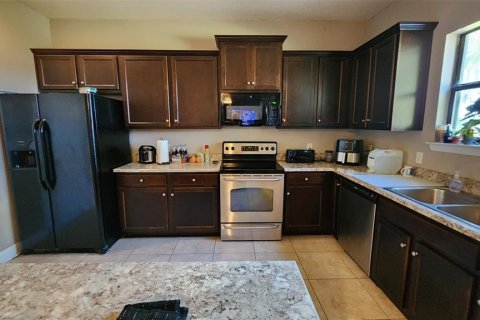 House in Palmetto, Florida 5 bedrooms, 297.75 sq.m. № 1659105 - photo 4