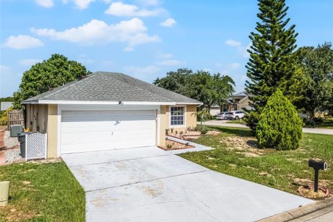 Casa en venta en Davenport, Florida, 3 dormitorios, 112.78 m2 № 1875984 - foto 1