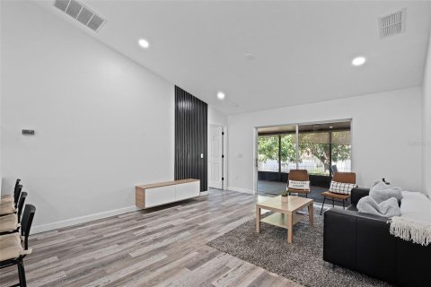 Casa en venta en Davenport, Florida, 3 dormitorios, 112.78 m2 № 1875984 - foto 4