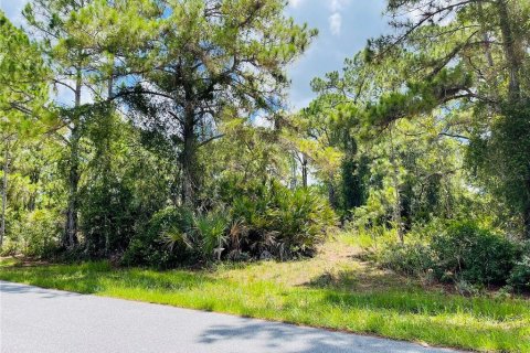 Terreno en venta en North Port, Florida № 2204347 - foto 9