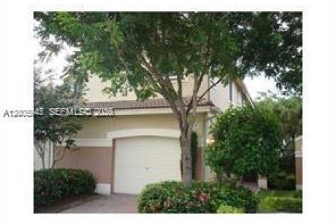 Townhouse in Weston, Florida 4 bedrooms, 166.3 sq.m. № 2069565